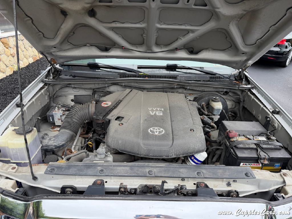 Photo 13 of this TOYOTA TACOMA
