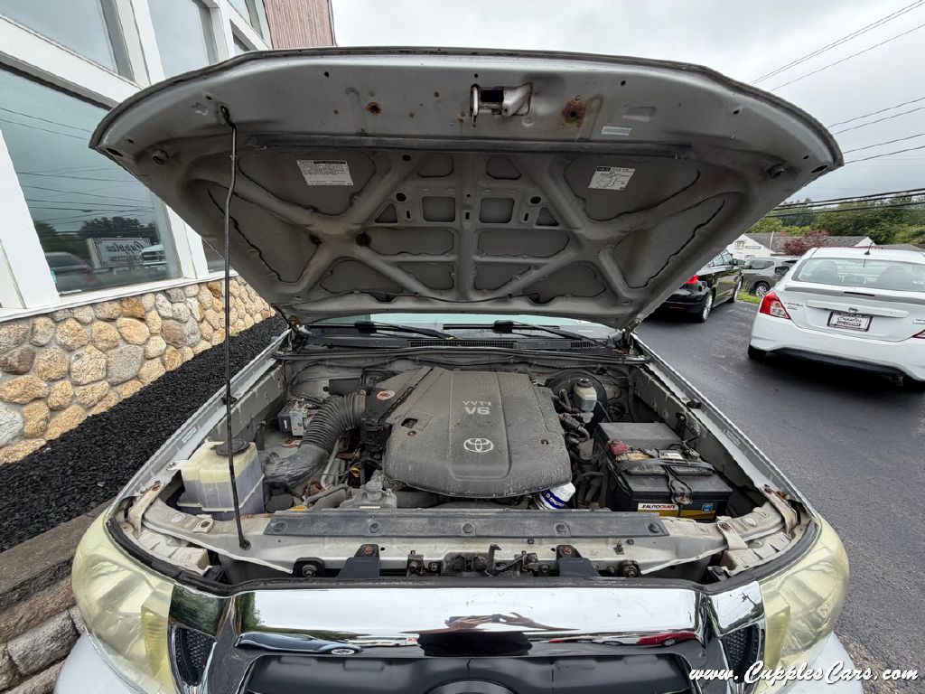 Photo 14 of this TOYOTA TACOMA