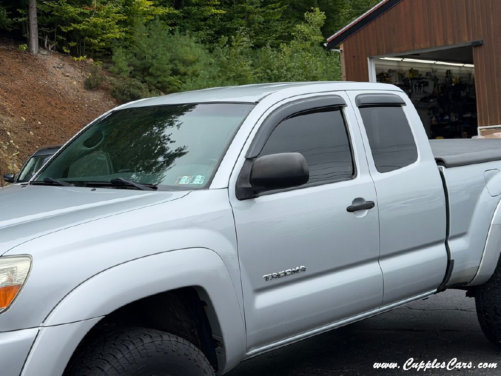 Photo 26 of this TOYOTA TACOMA
