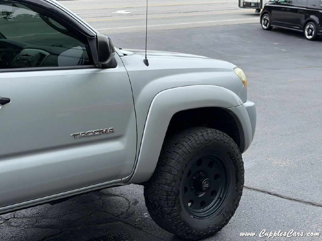 Photo 33 of this TOYOTA TACOMA