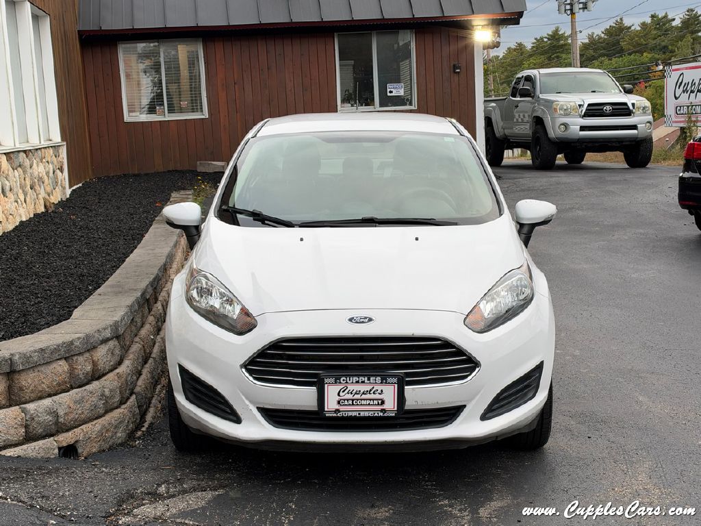 Photo 10 of this FORD FIESTA