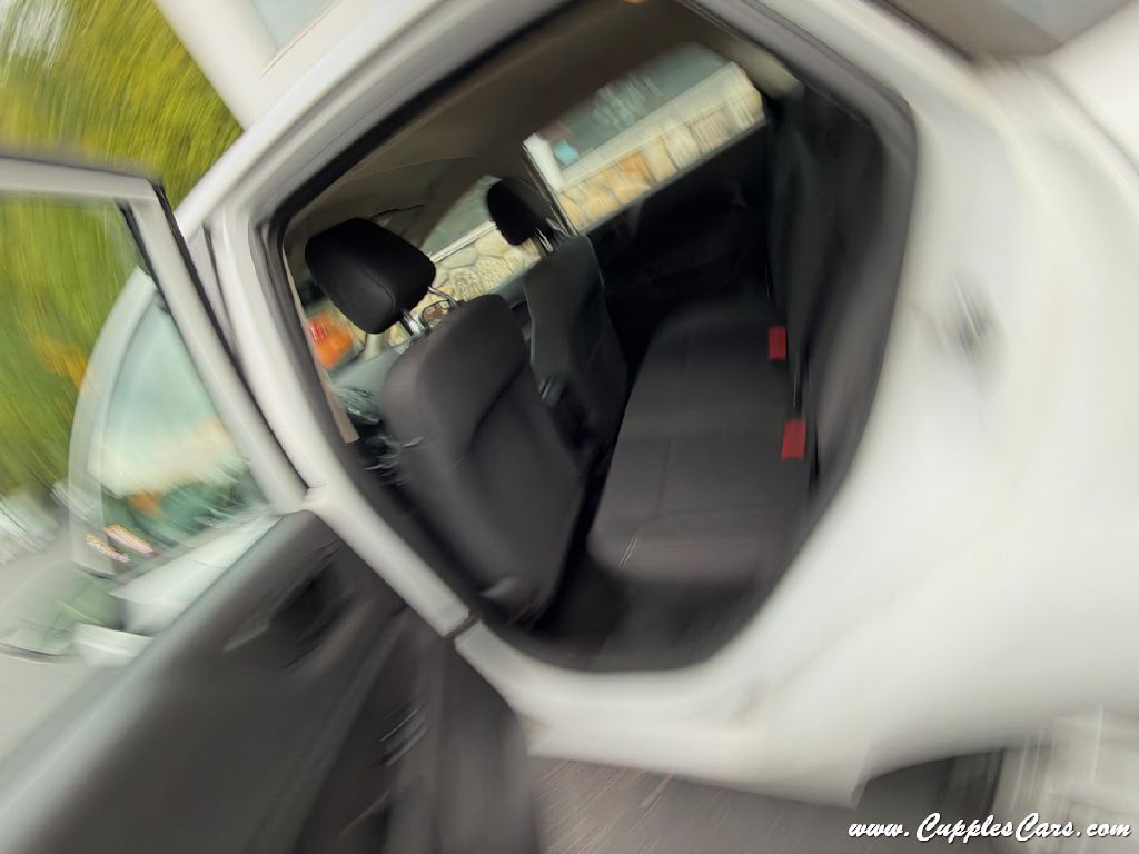 Photo 21 of this FORD FIESTA