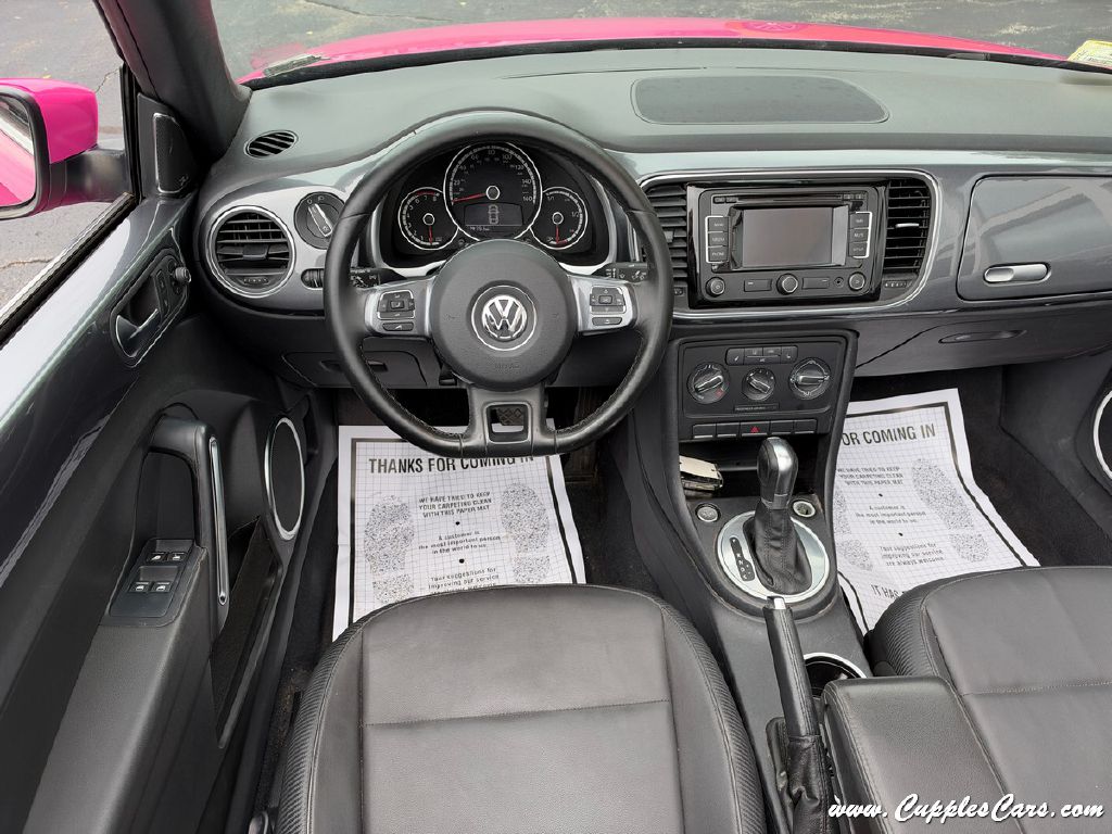 Photo 19 of this VOLKSWAGEN BEETLE