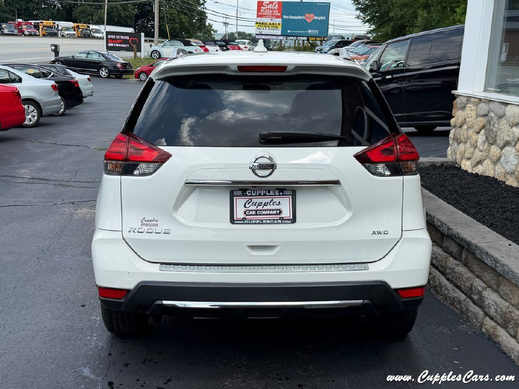 Photo 8 of this NISSAN ROGUE