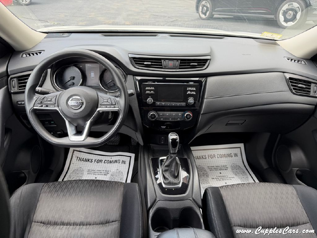 Photo 15 of this NISSAN ROGUE