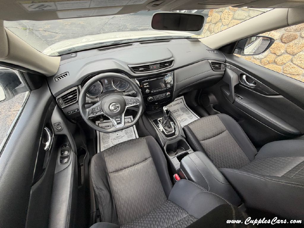 Photo 21 of this NISSAN ROGUE