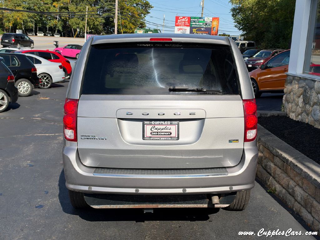 Photo 10 of this DODGE GRAND CARAVAN