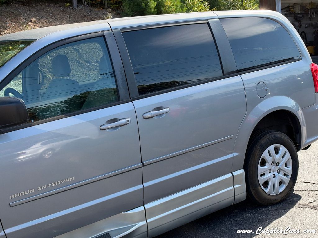 Photo 20 of this DODGE GRAND CARAVAN