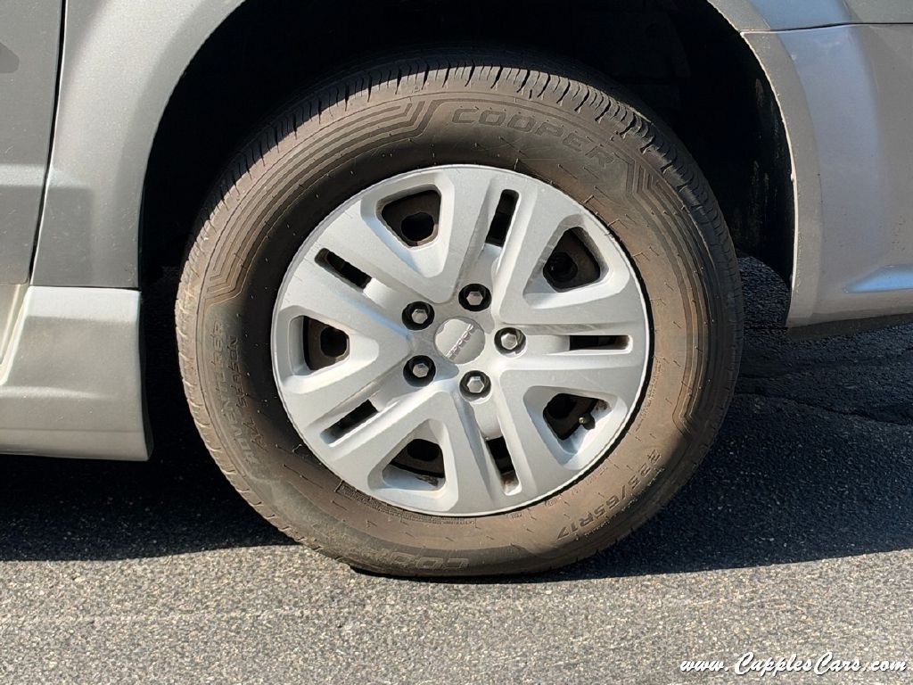 Photo 27 of this DODGE GRAND CARAVAN