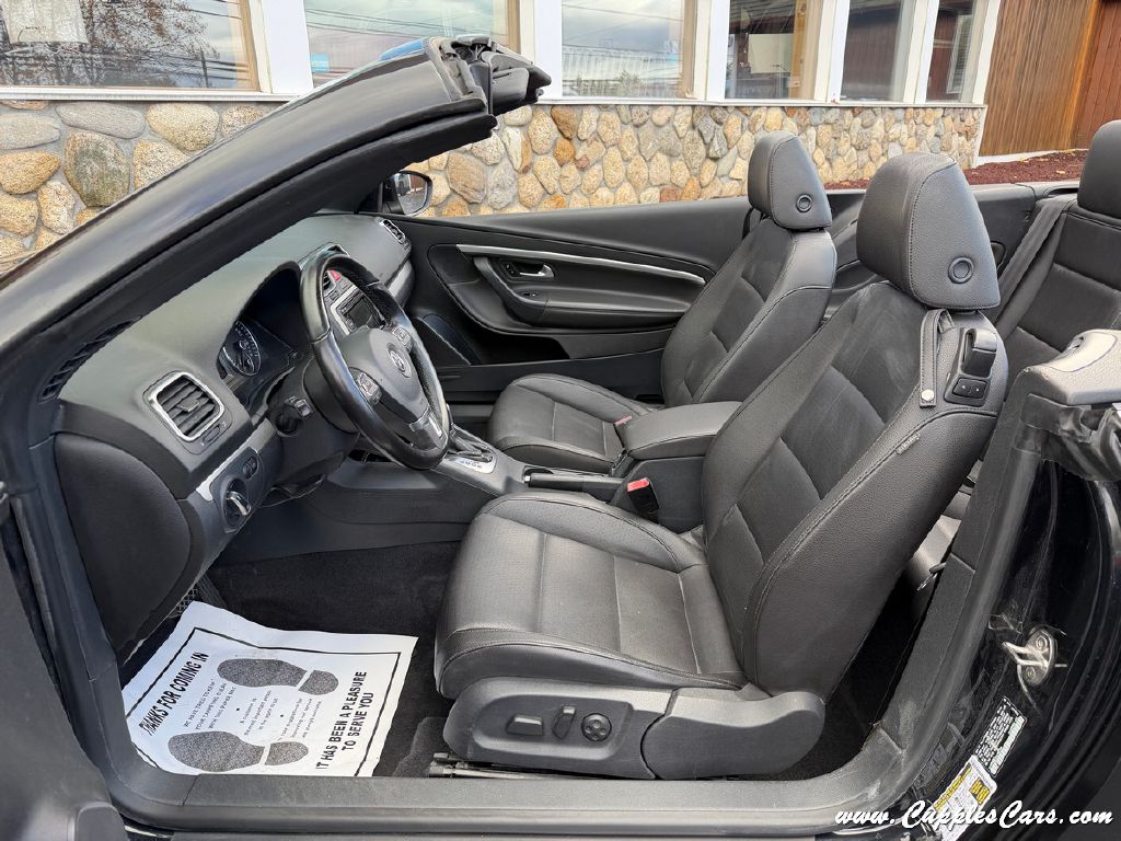 Photo 4 of this VOLKSWAGEN EOS