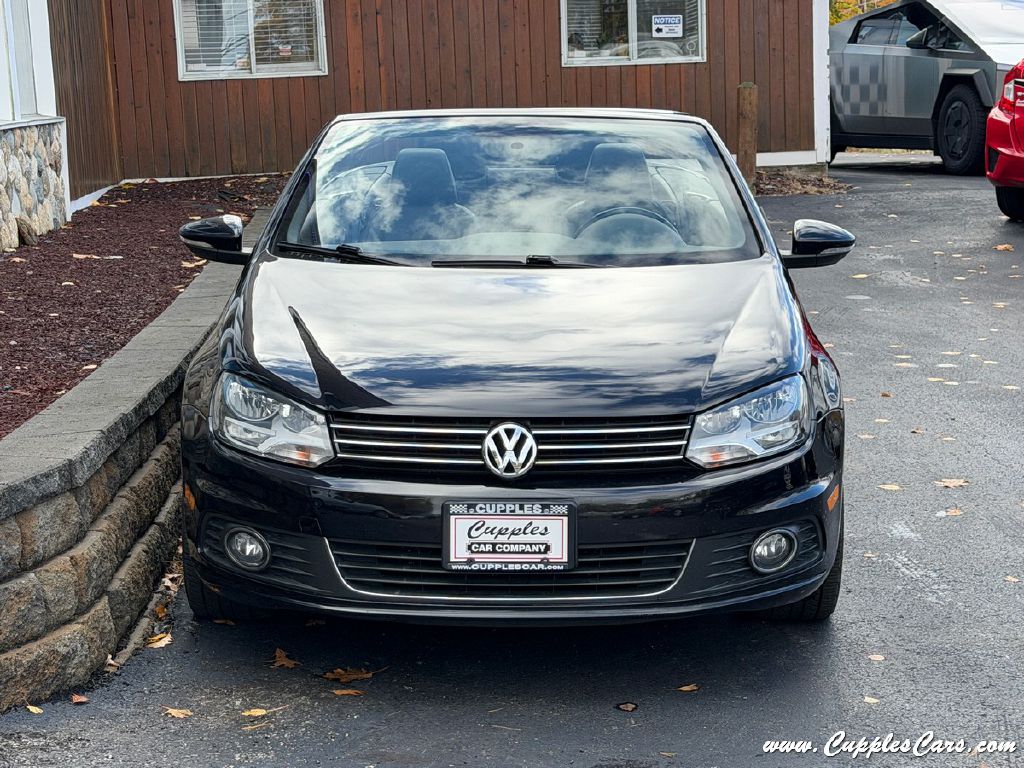 Photo 12 of this VOLKSWAGEN EOS