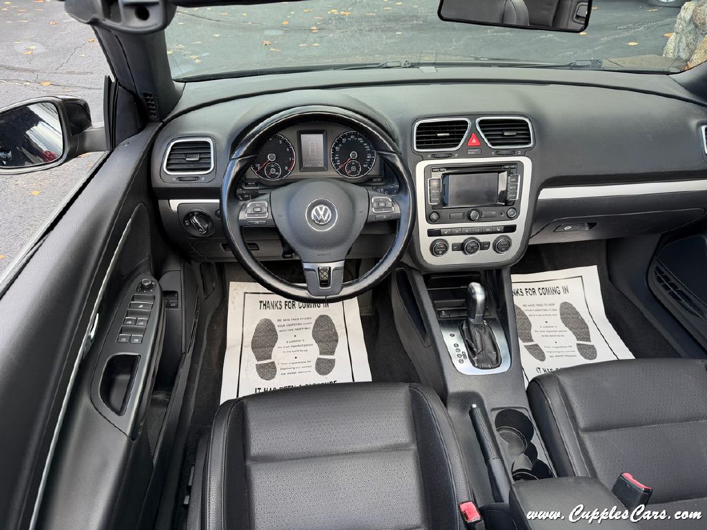 Photo 16 of this VOLKSWAGEN EOS