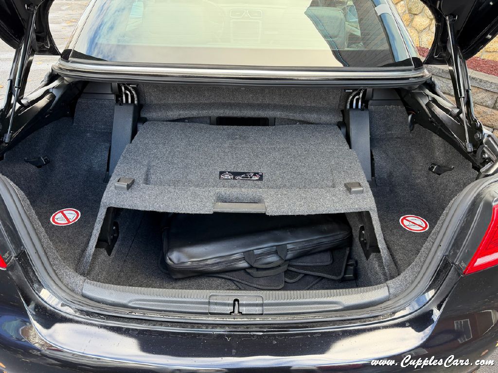 Photo 41 of this VOLKSWAGEN EOS