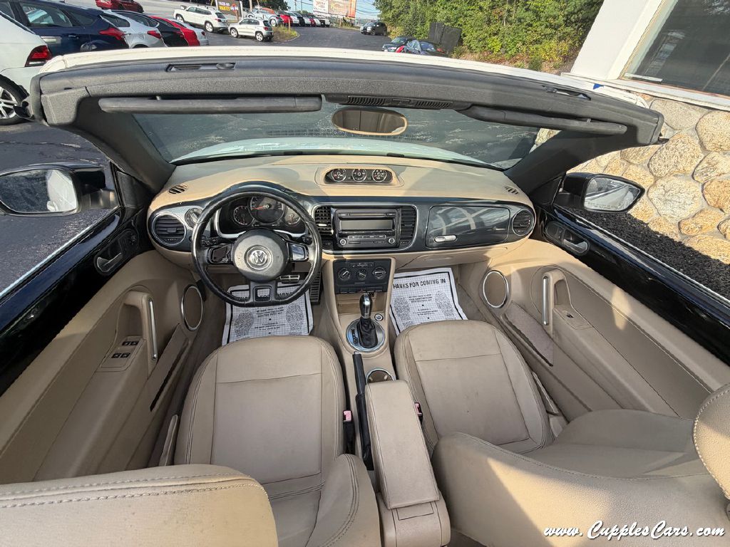 Photo 19 of this VOLKSWAGEN BEETLE
