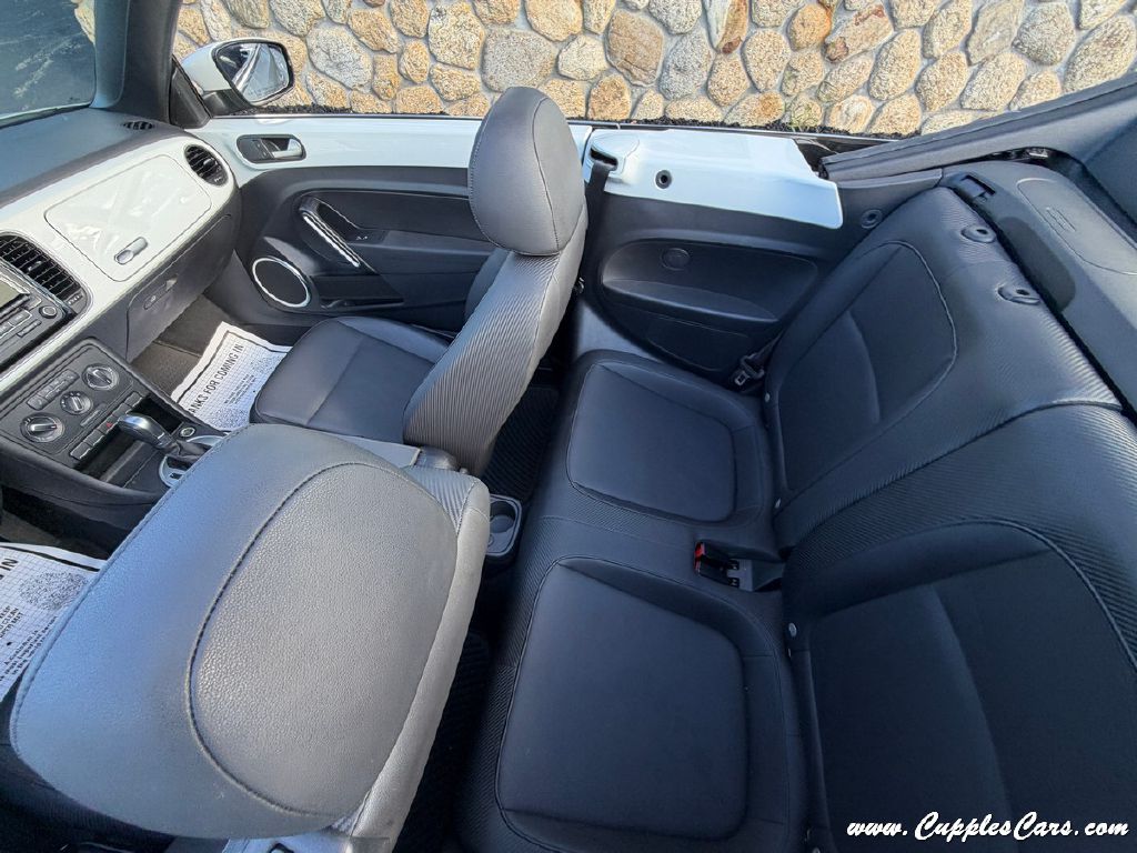 Photo 20 of this VOLKSWAGEN BEETLE