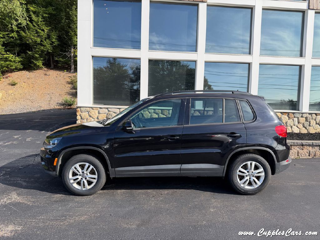 Photo 11 of this VOLKSWAGEN TIGUAN