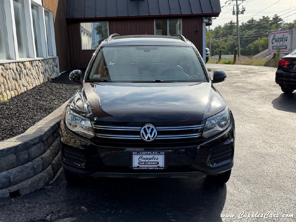 Photo 12 of this VOLKSWAGEN TIGUAN