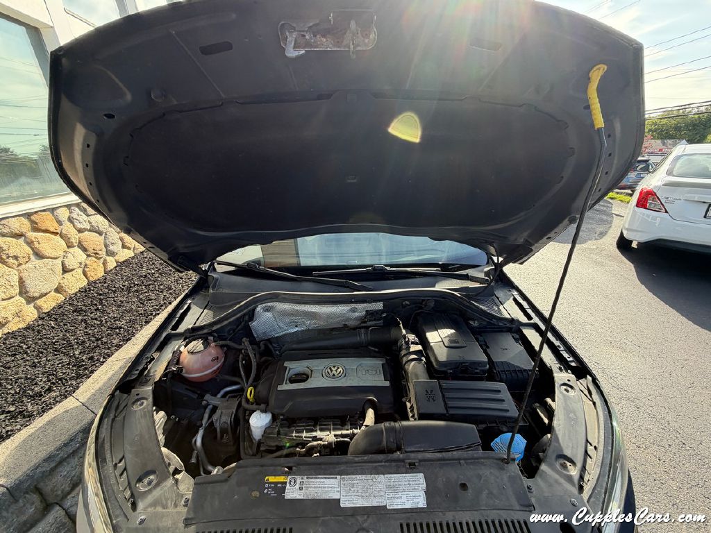 Photo 14 of this VOLKSWAGEN TIGUAN