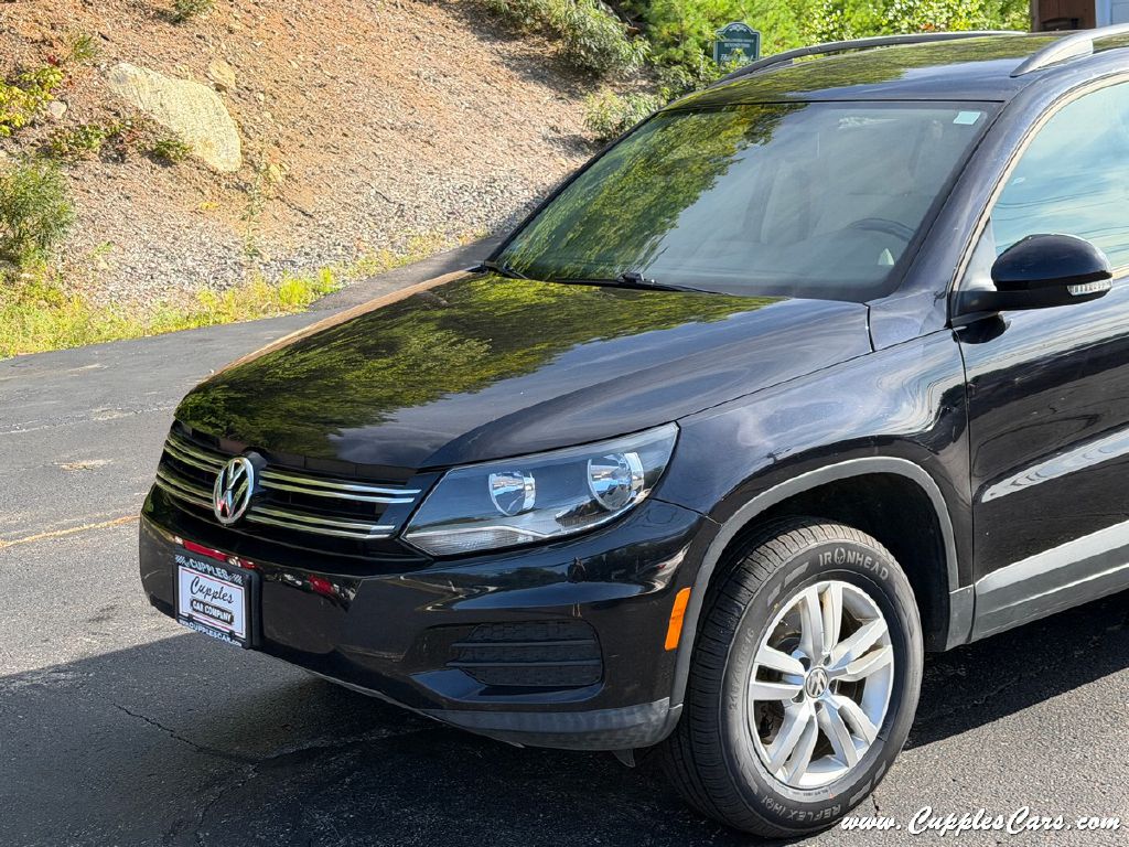 Photo 27 of this VOLKSWAGEN TIGUAN