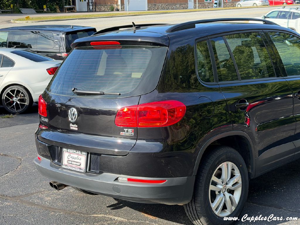 Photo 32 of this VOLKSWAGEN TIGUAN
