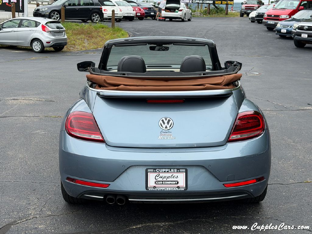 Photo 37 of this VOLKSWAGEN BEETLE
