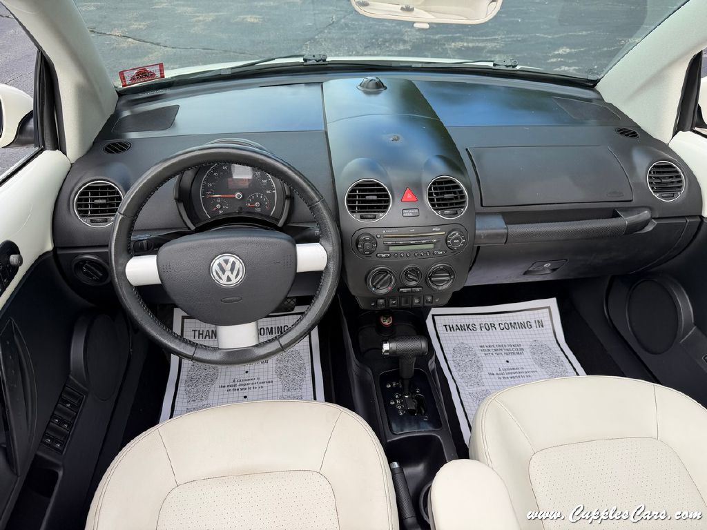 Photo 14 of this VOLKSWAGEN NEW BEETLE
