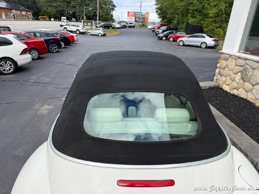 Photo 26 of this VOLKSWAGEN NEW BEETLE
