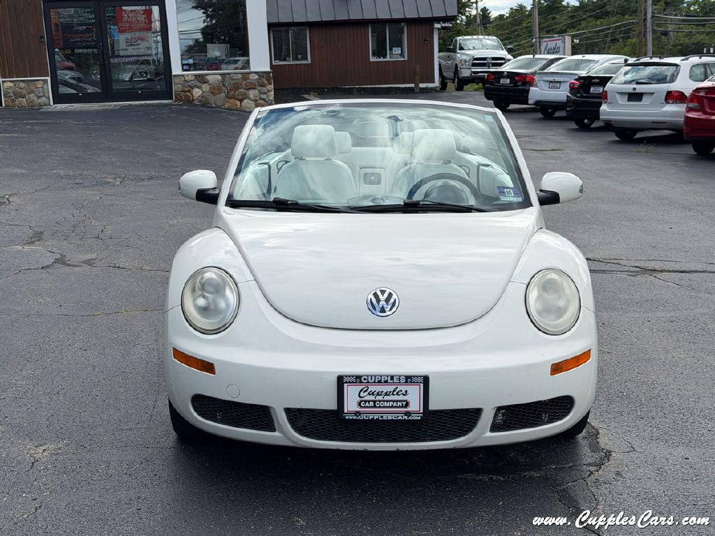 Photo 28 of this VOLKSWAGEN NEW BEETLE