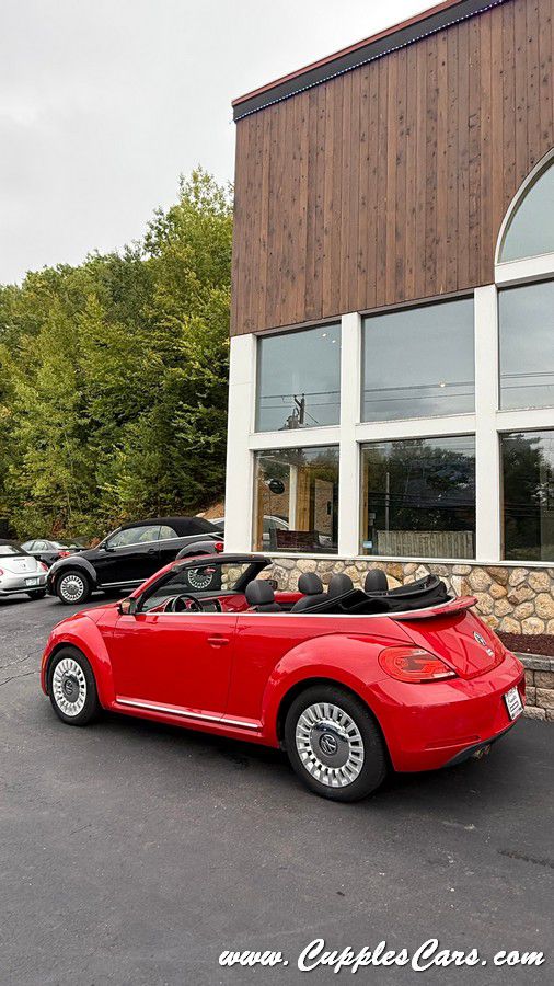 Photo 32 of this VOLKSWAGEN BEETLE