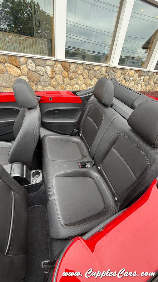 Photo 34 of this VOLKSWAGEN BEETLE
