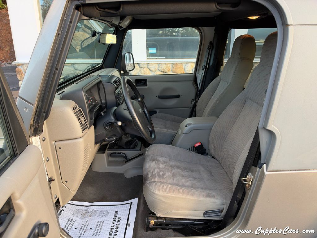 Photo 3 of this JEEP WRANGLER / TJ