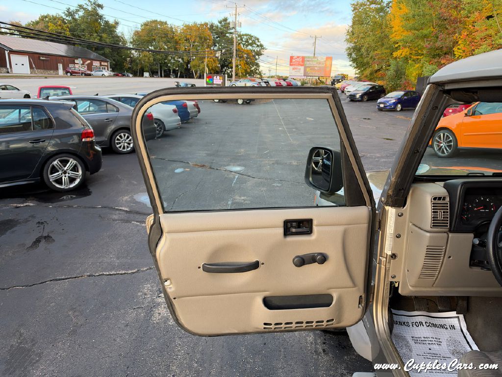 Photo 5 of this JEEP WRANGLER / TJ