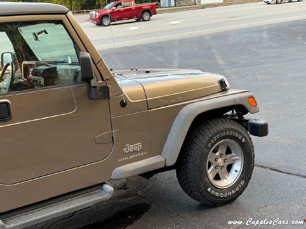 Photo 28 of this JEEP WRANGLER / TJ