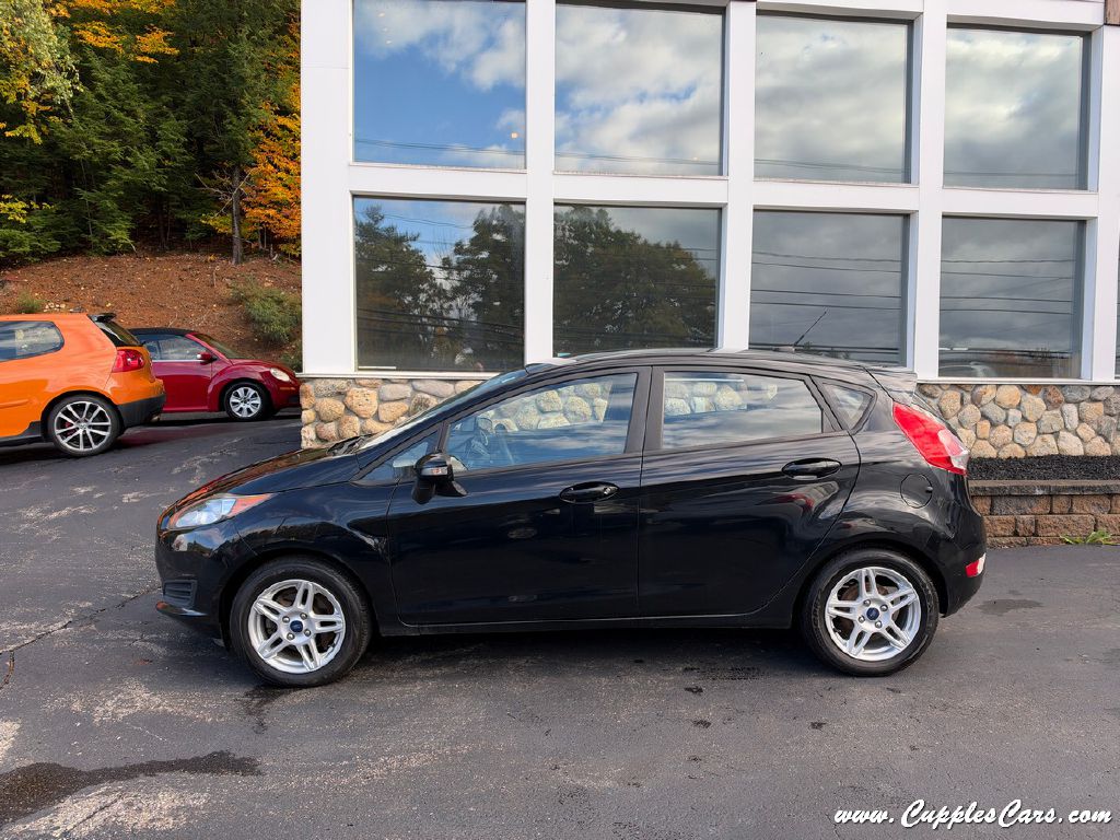 Photo 9 of this FORD FIESTA
