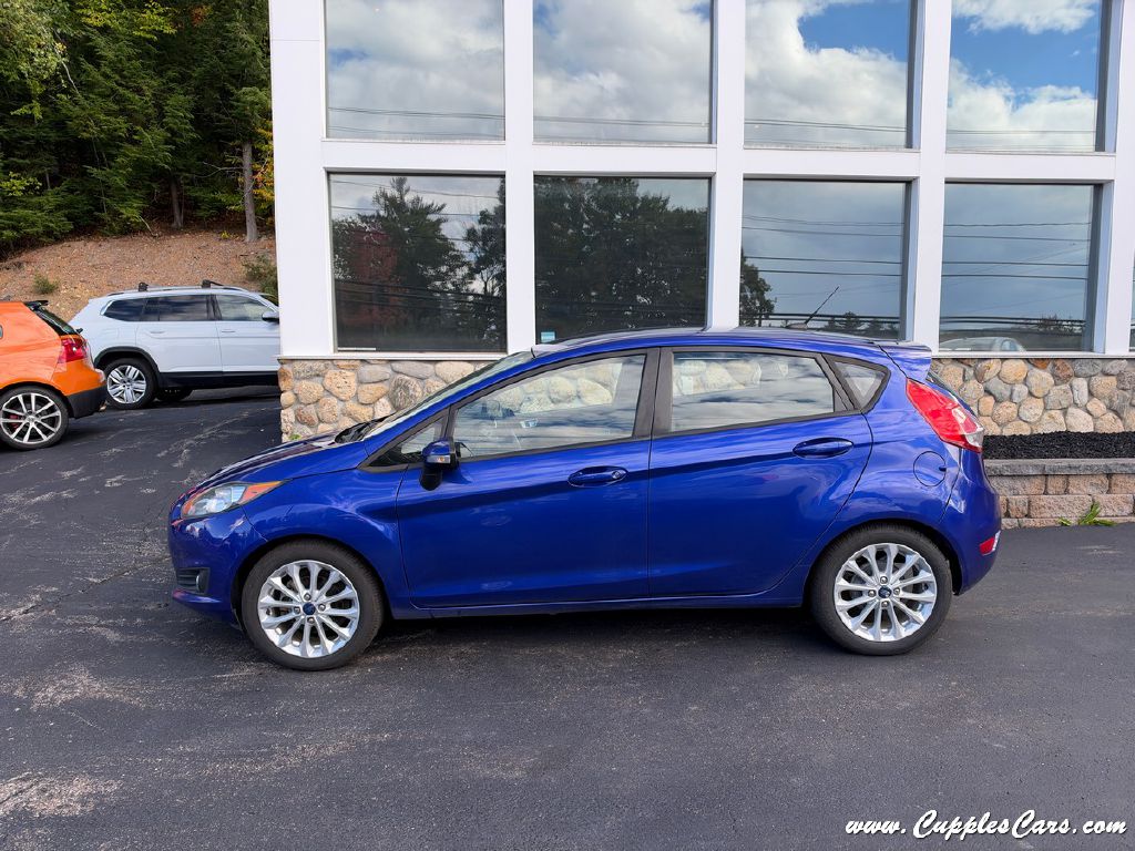 Photo 10 of this FORD FIESTA