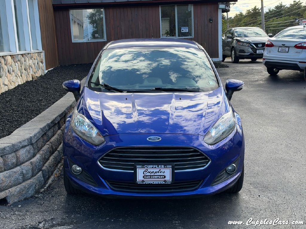 Photo 11 of this FORD FIESTA