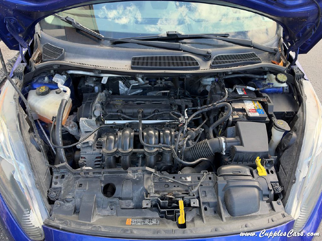 Photo 12 of this FORD FIESTA