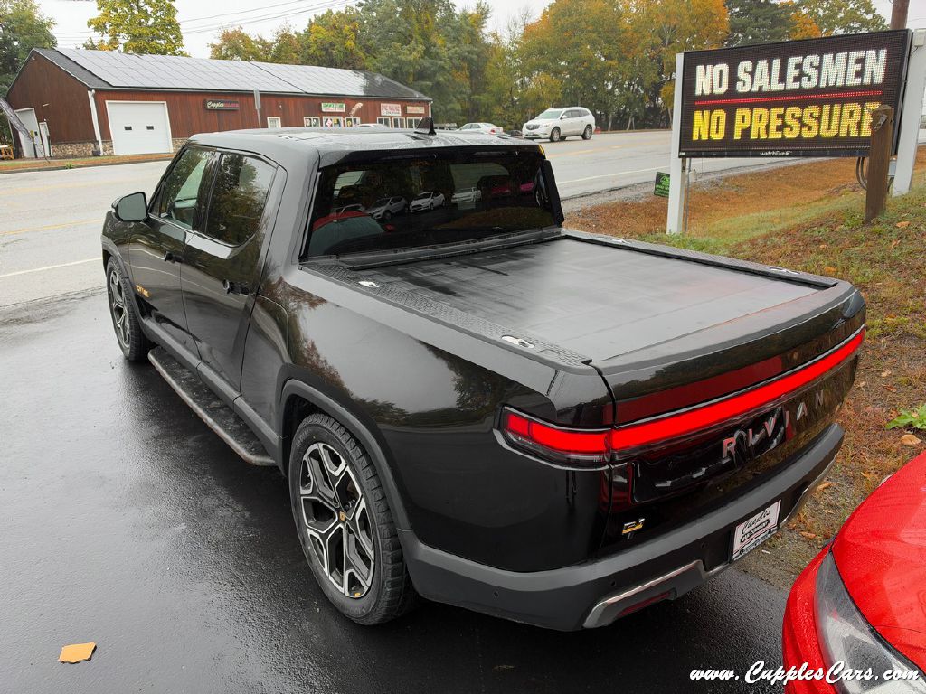 Photo 10 of this RIVIAN R1T