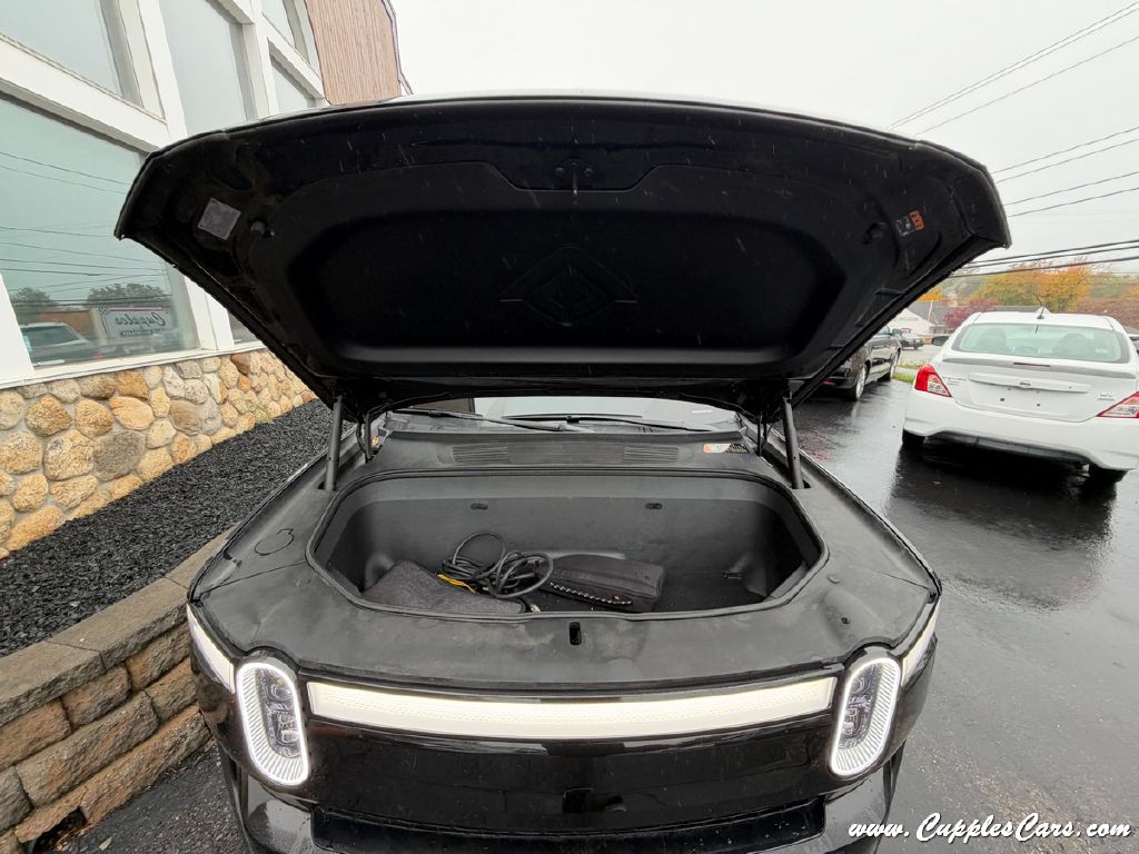 Photo 15 of this RIVIAN R1T