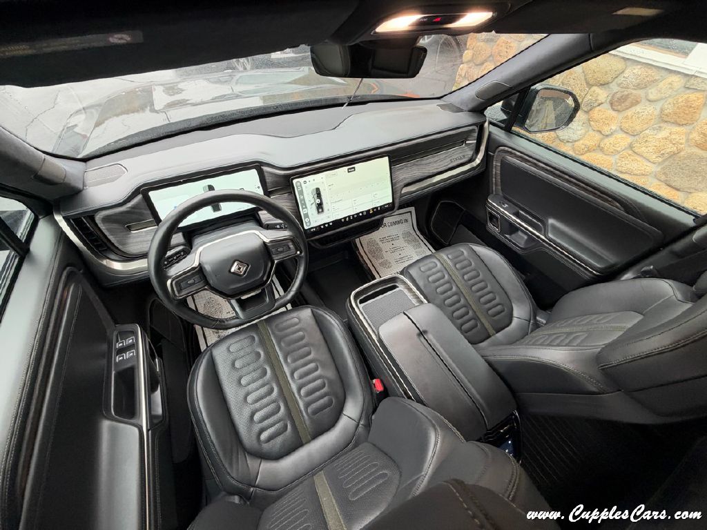 Photo 21 of this RIVIAN R1T