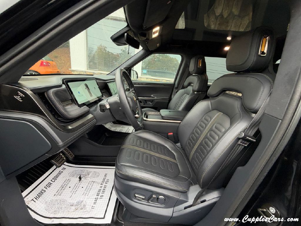 Photo 23 of this RIVIAN R1T