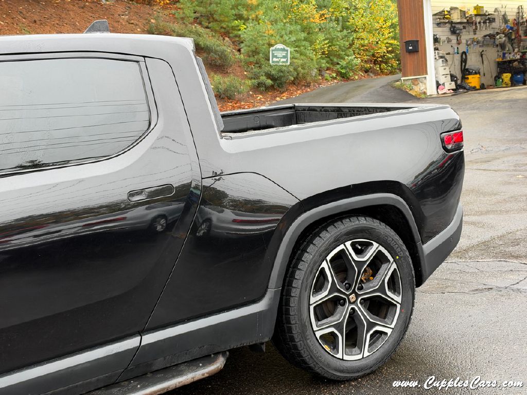 Photo 28 of this RIVIAN R1T