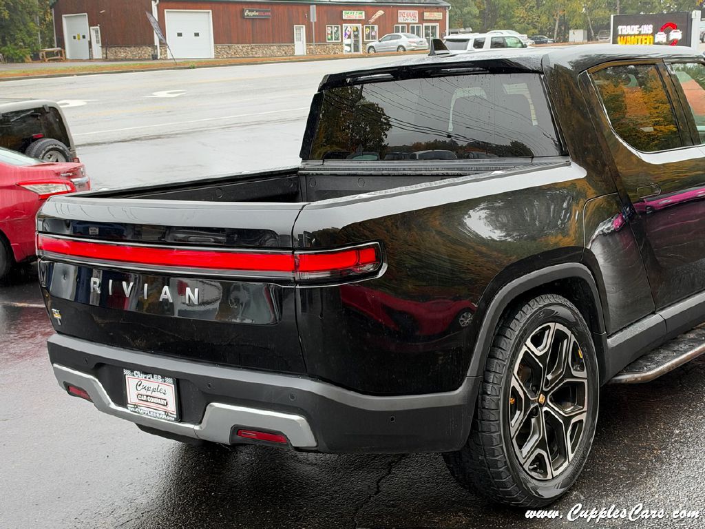 Photo 30 of this RIVIAN R1T