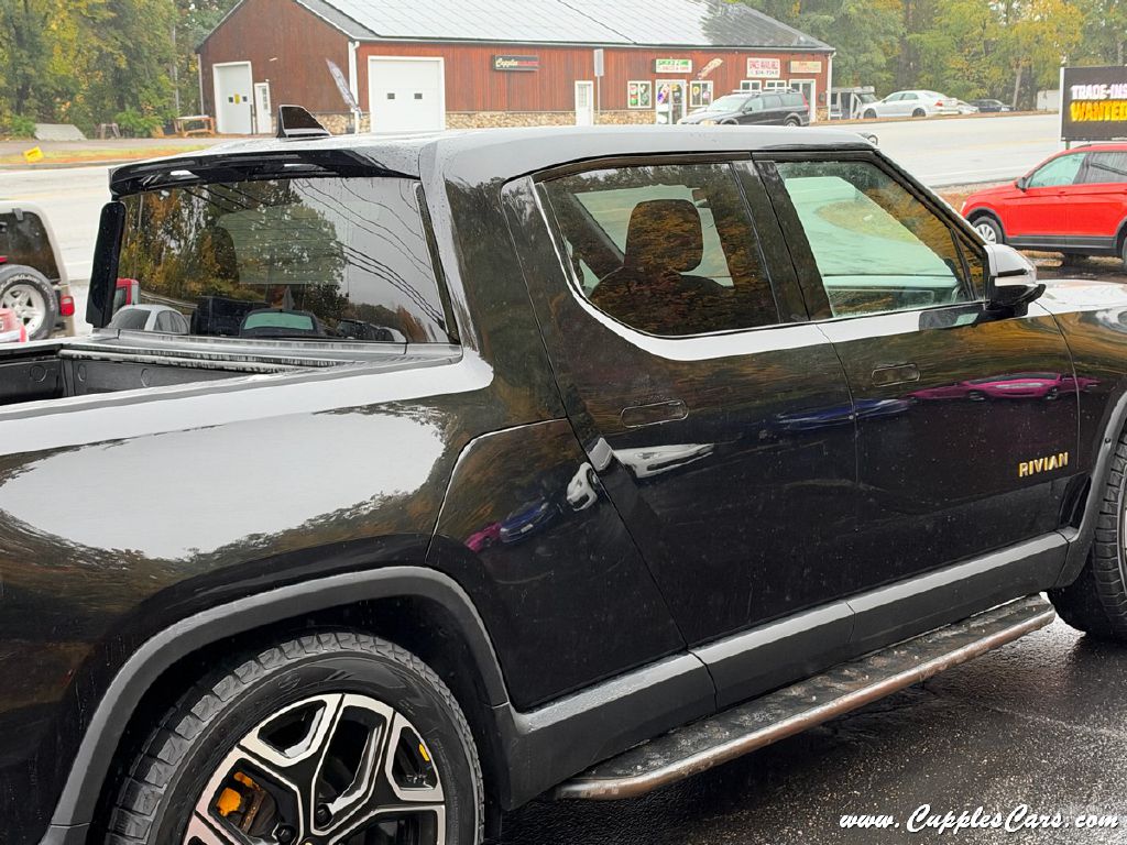 Photo 31 of this RIVIAN R1T