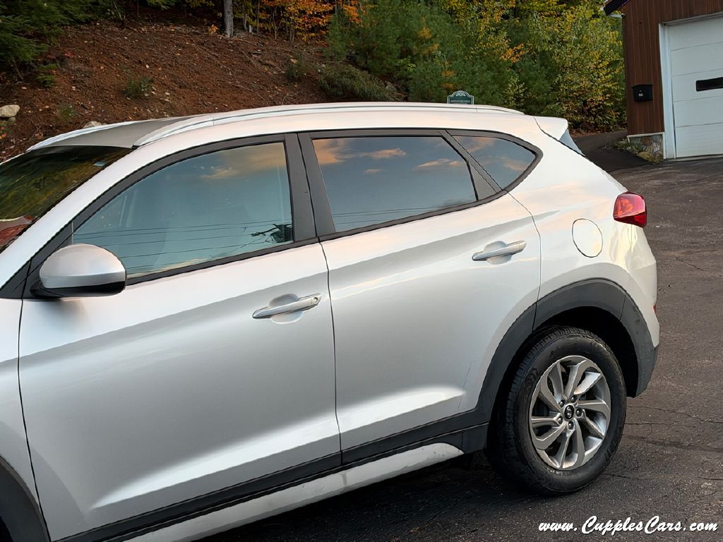 Photo 28 of this HYUNDAI TUCSON