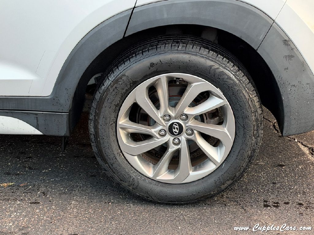 Photo 37 of this HYUNDAI TUCSON