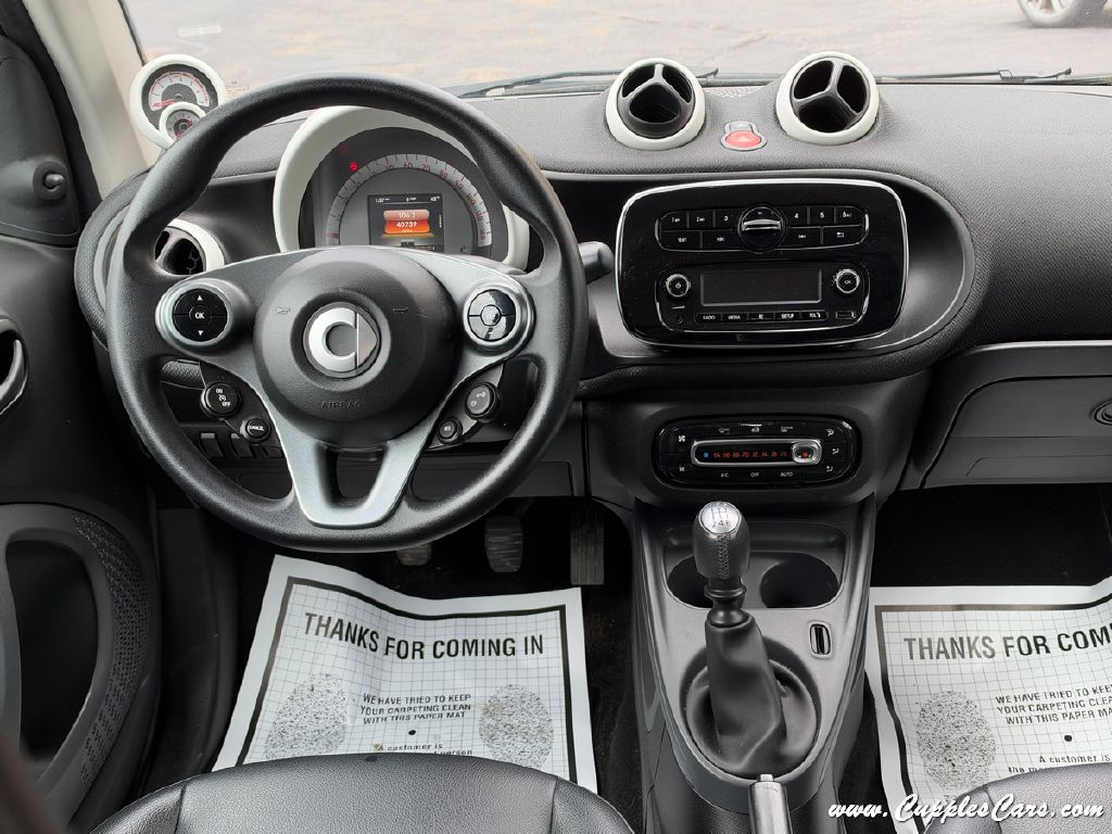 Photo 9 of this SMART FORTWO