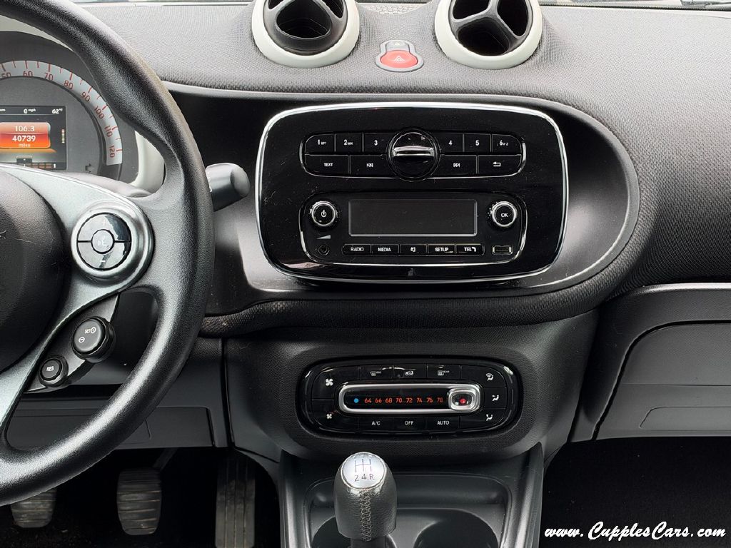 Photo 10 of this SMART FORTWO
