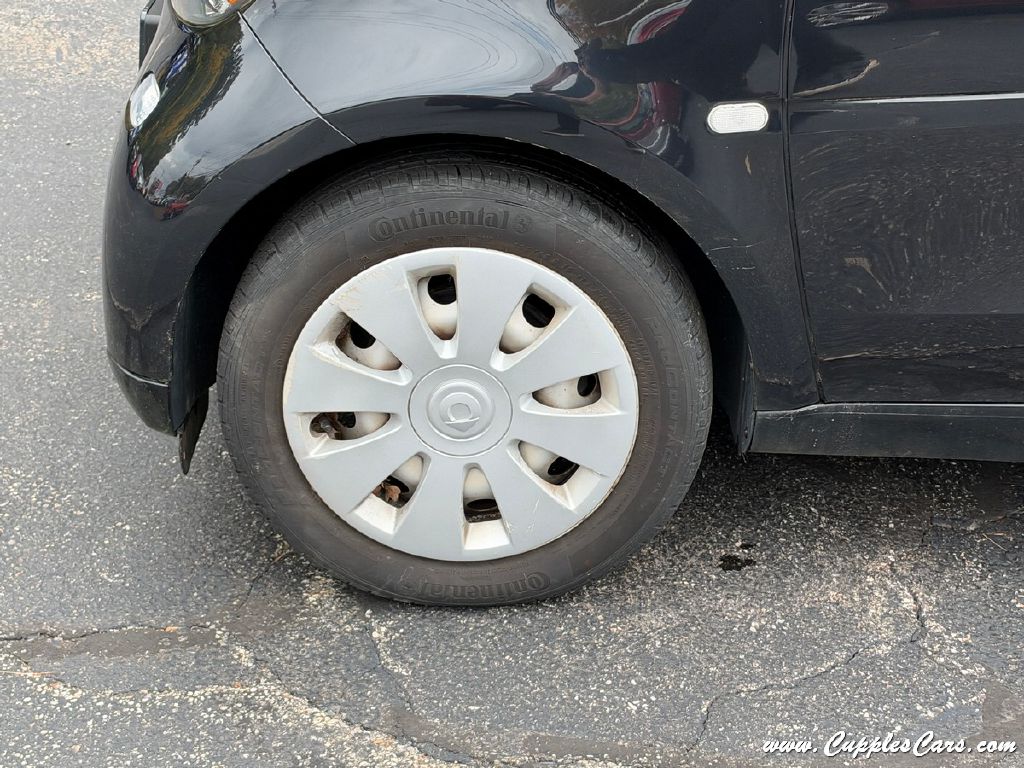 Photo 27 of this SMART FORTWO