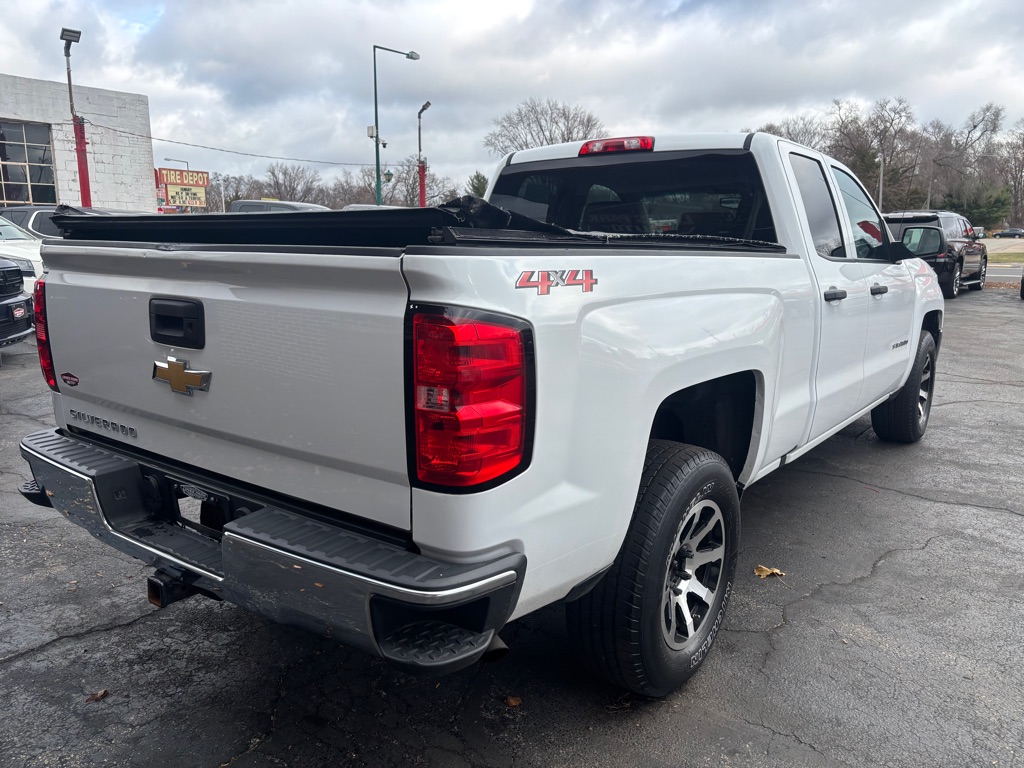 Photo 4 of this CHEVROLET SILVERADO 1500